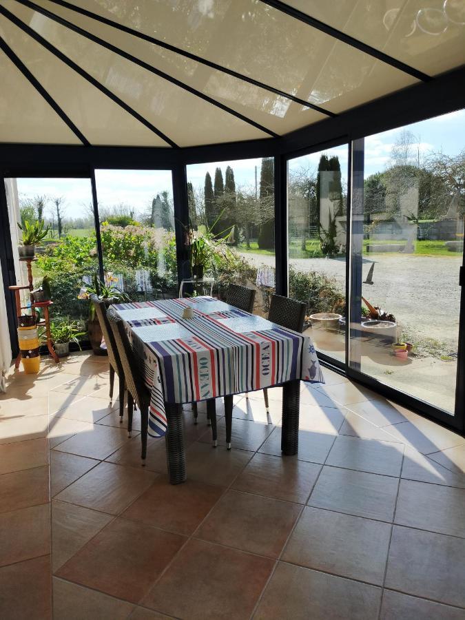 Petit Chatelet Bis Hirel 外观 照片