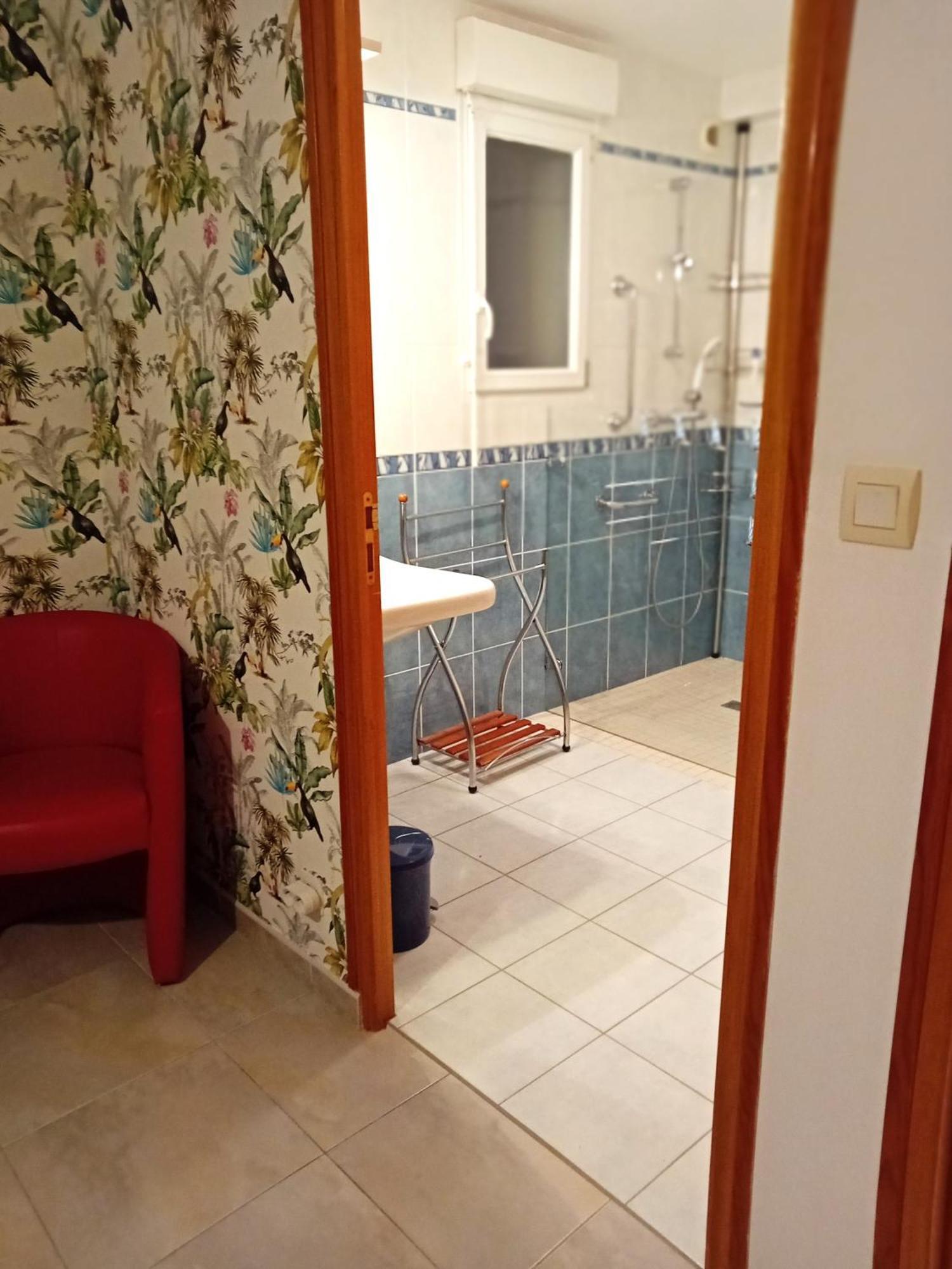 Petit Chatelet Bis Hirel 外观 照片